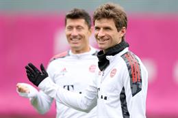 Muller: Mane bảo tôi đừng chuyền bóng nhầm cho Lewandowski